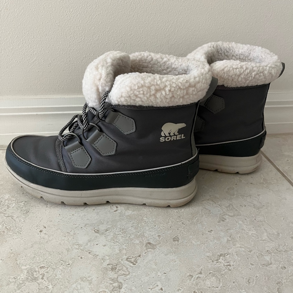 Sorel women’s waterproof winter boots